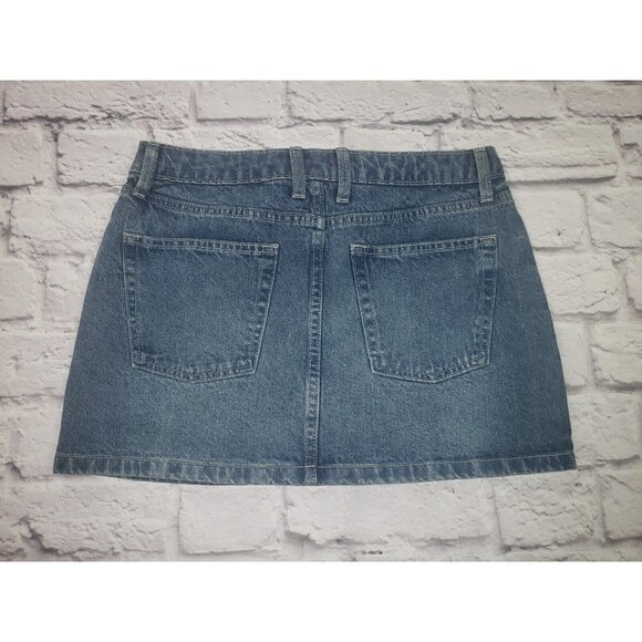 NEW Wild Fable Womens’ Denim Skirt Size 6 Jean Mini 90s Style Y2K Patch - Picture 2 of 3